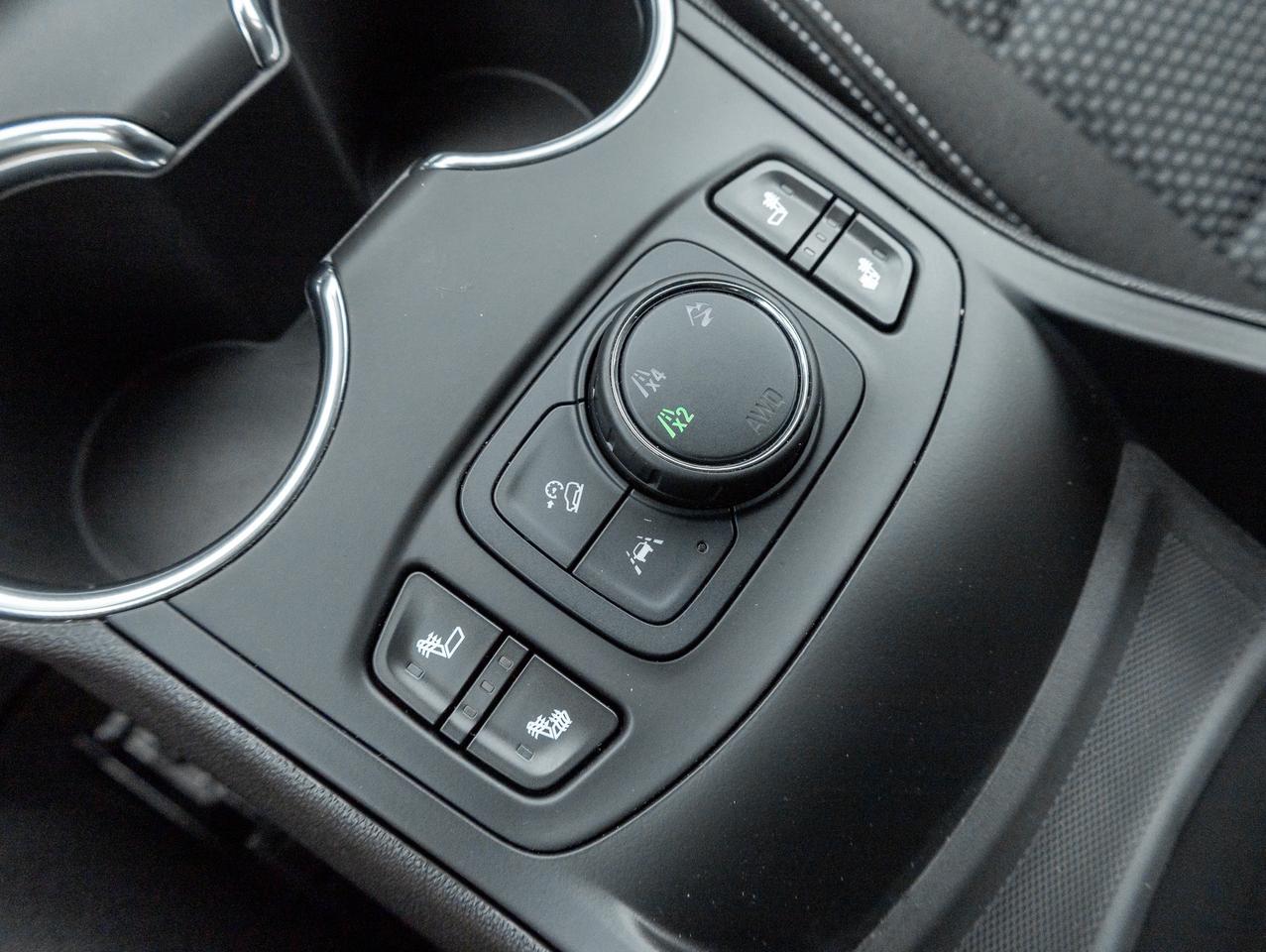 2024 GMC Terrain SLE 4dr All-Wheel Drive Photo