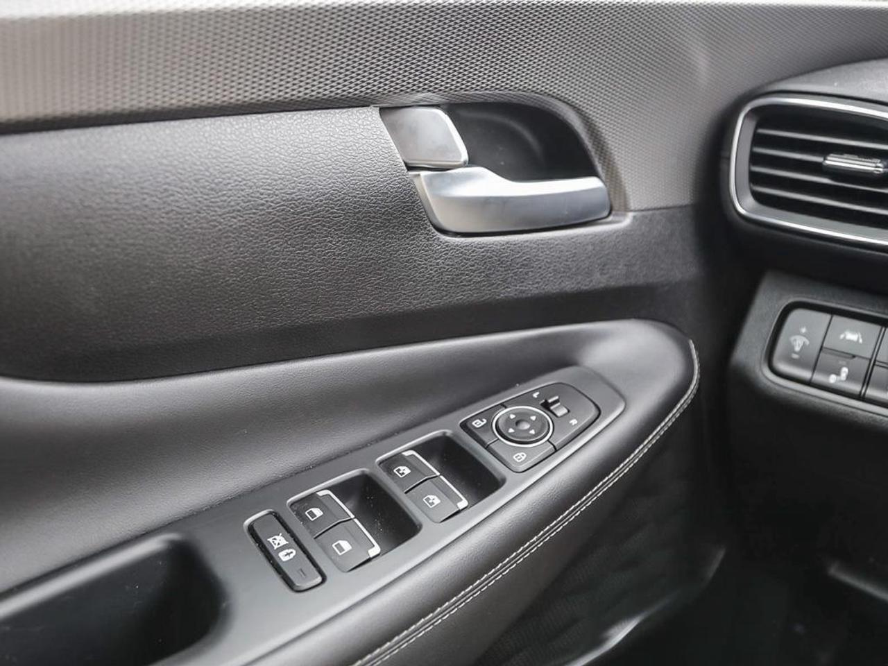 2019 Hyundai Santa Fe Luxury 2.0 (A8) 4dr All-Wheel Drive Photo