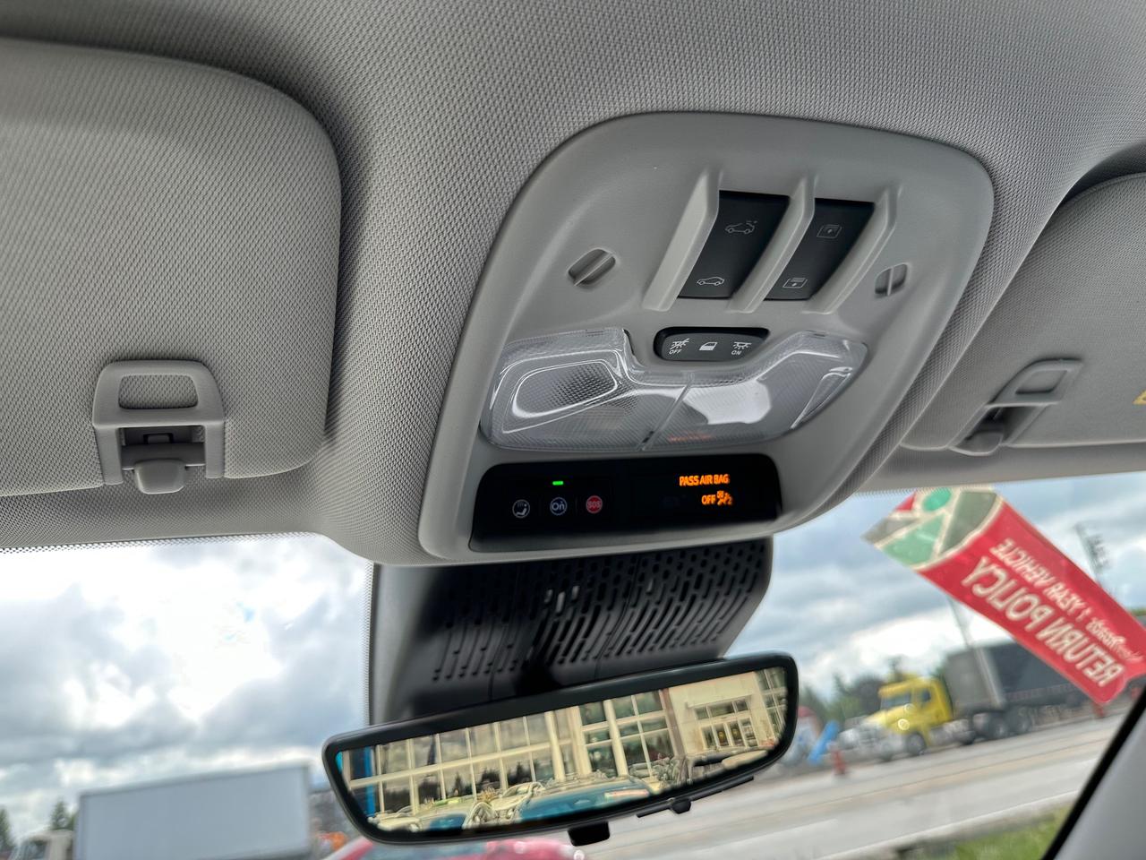 2027 Chevrolet Bolt RS 4dr Photo