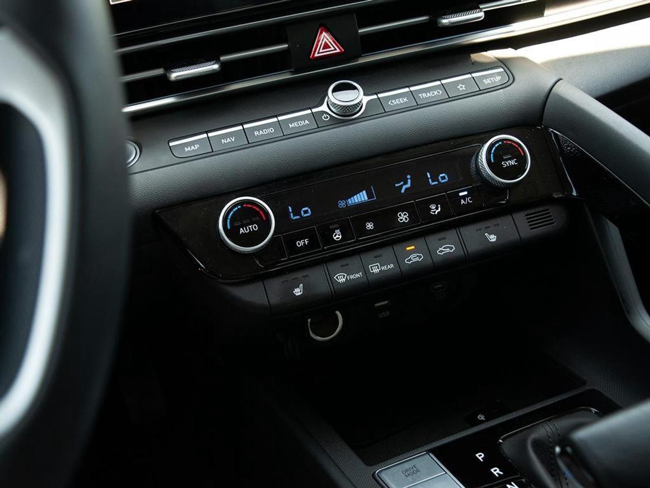 2024 Hyundai Elantra  Photo