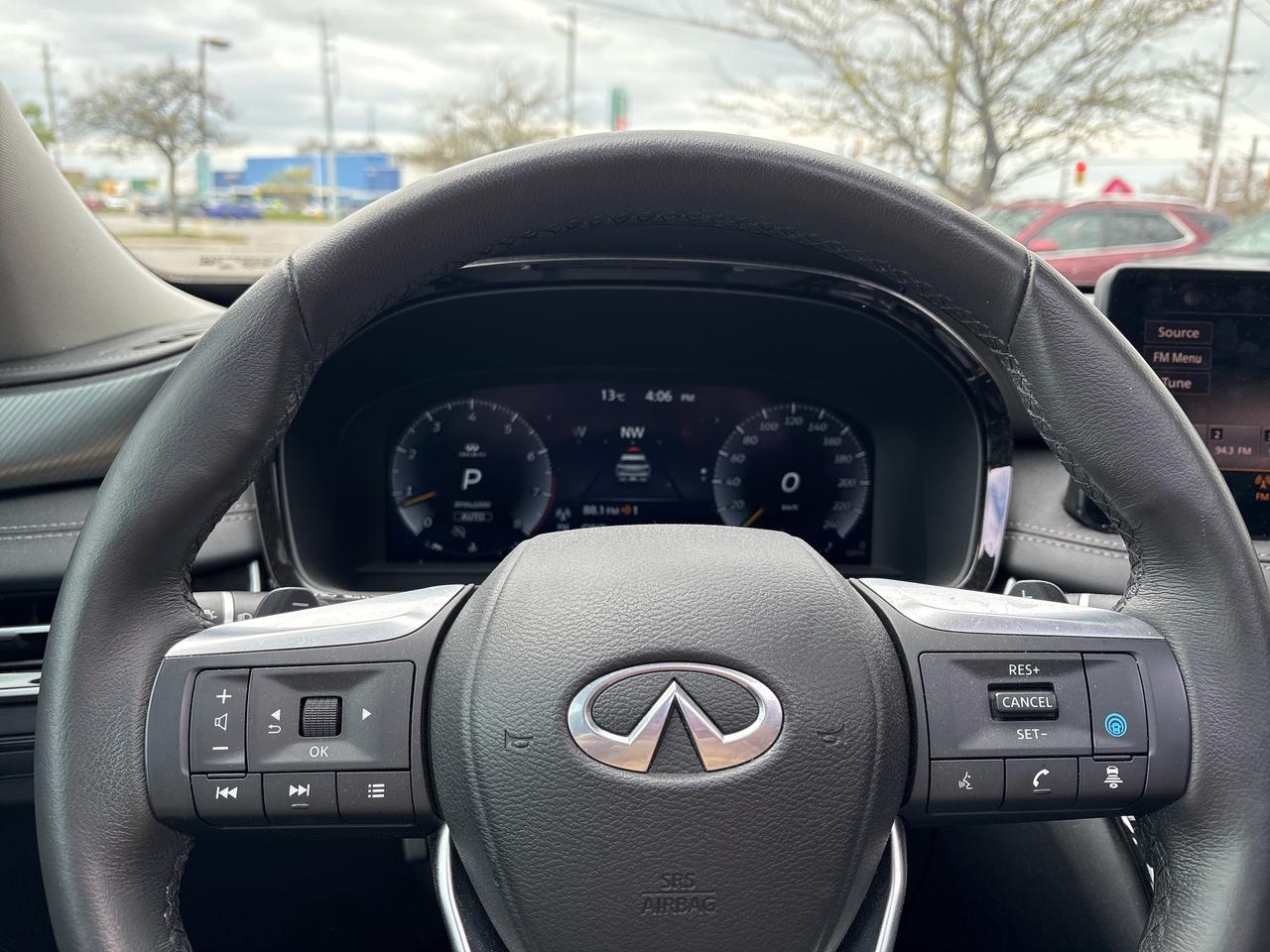 2024 Infiniti QX60 LUXE AWD 3rd Row Seating Nav Leather Sunroof Photo