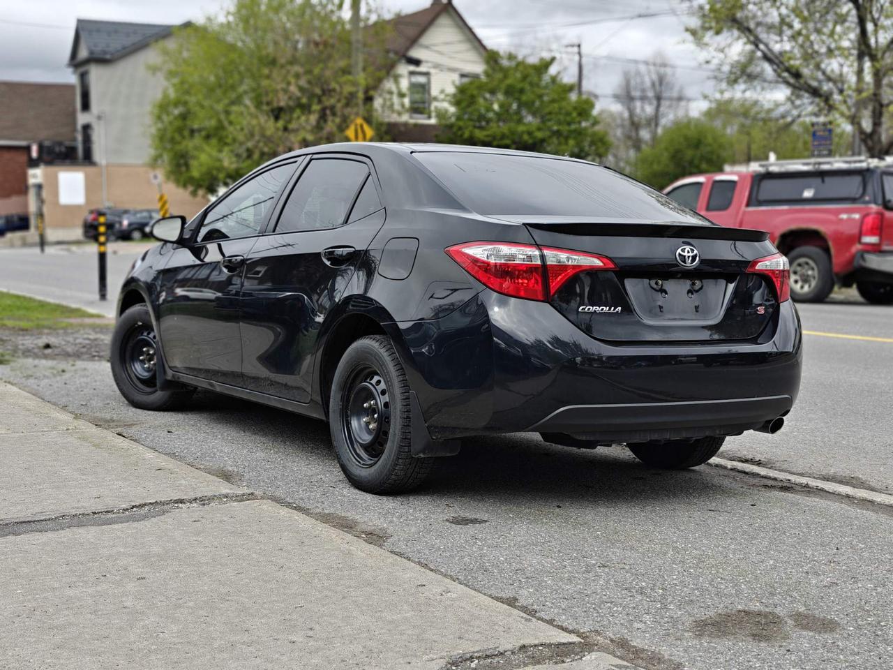 2016 Toyota Corolla S (M6) 4dr Sedan Photo