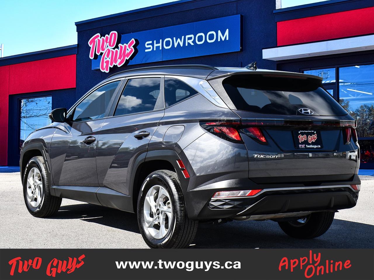 2023 Hyundai Tucson Preferred   AWD   WOW KMS   Htd Cloth Photo