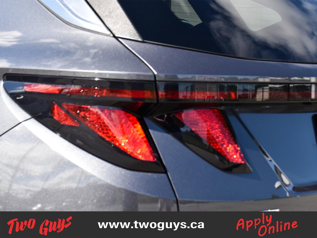 2023 Hyundai Tucson Preferred   AWD   WOW KMS   Htd Cloth Photo