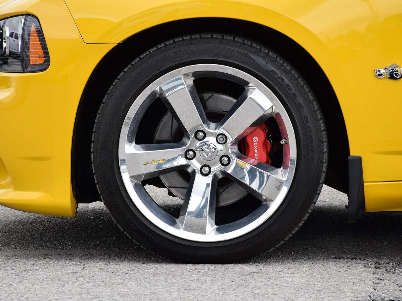 2007 Dodge Charger SRT-8 Super Bee   #932 of 1,000   ONLY 40,000 KM! Photo