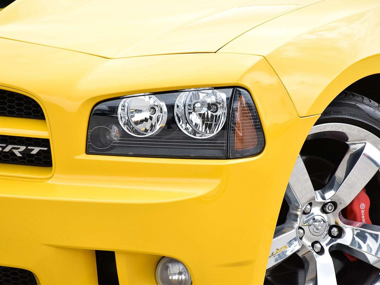 2007 Dodge Charger SRT-8 Super Bee   #932 of 1,000   ONLY 40,000 KM! Photo2