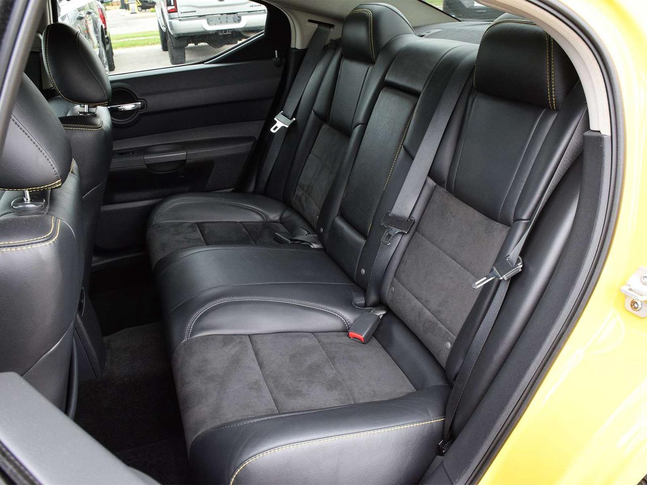 2007 Dodge Charger SRT-8 Super Bee   #932 of 1,000   ONLY 40,000 KM! Photo