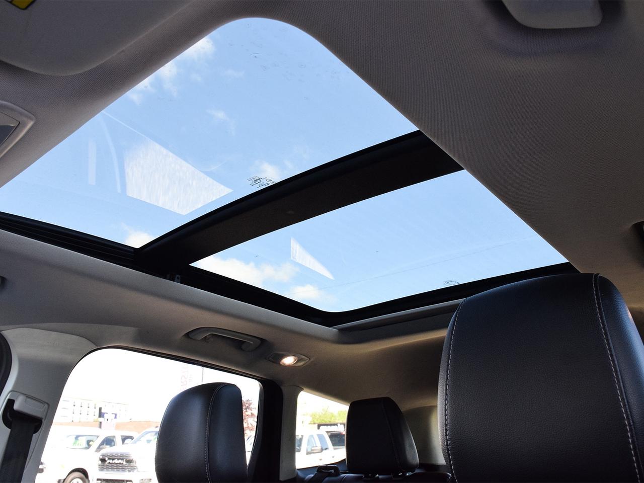2018 Ford Escape SEL 4WD ~Nav ~Moonroof ~Heated Leather ~Camera Photo