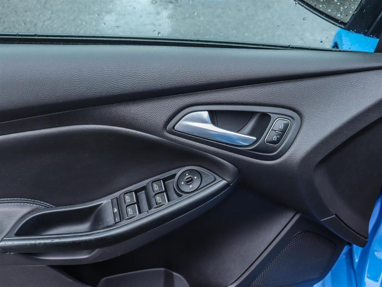 2016 Ford Focus RS Base 4dr Hatchback Photo