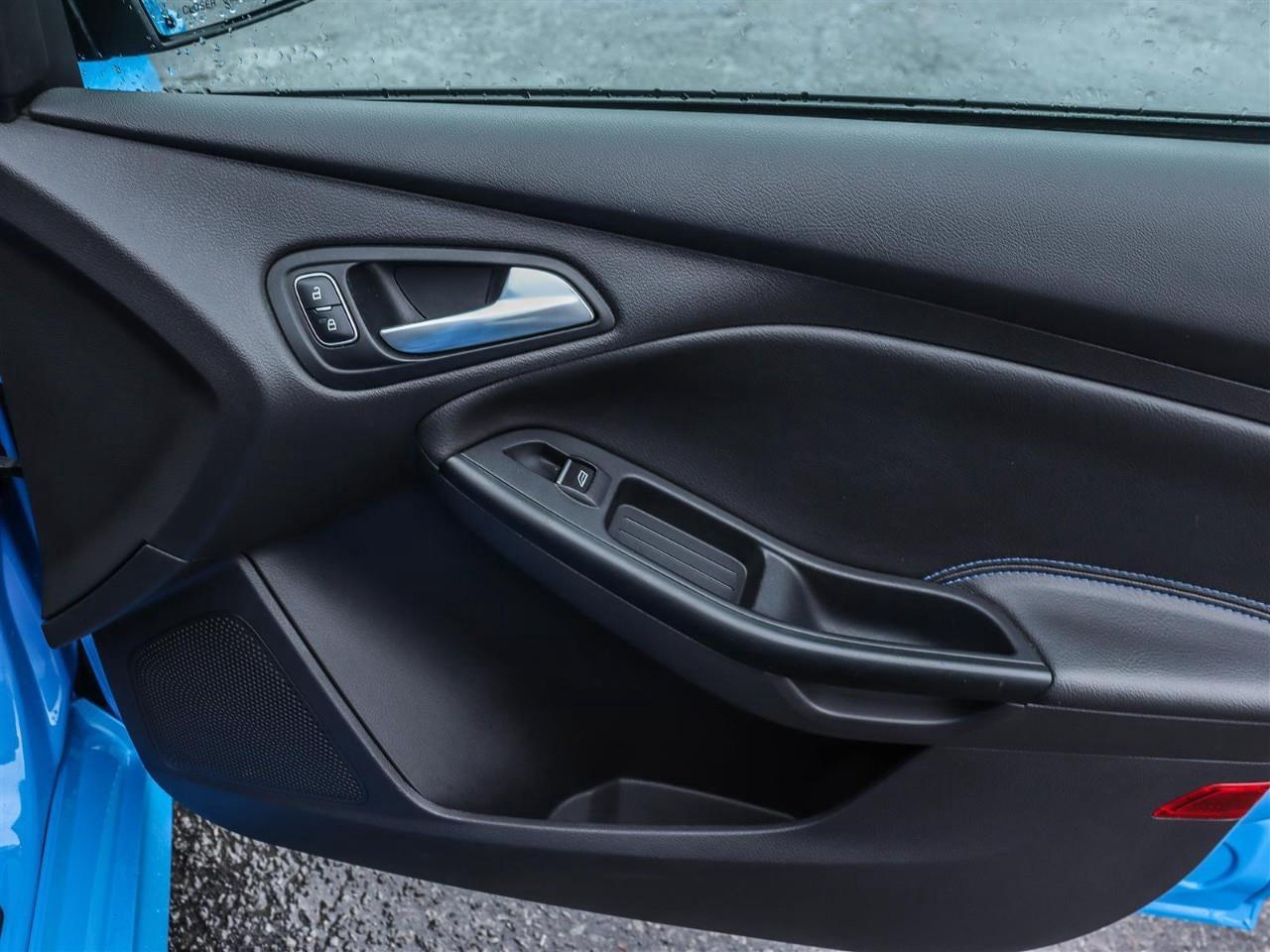 2016 Ford Focus RS Base 4dr Hatchback Photo