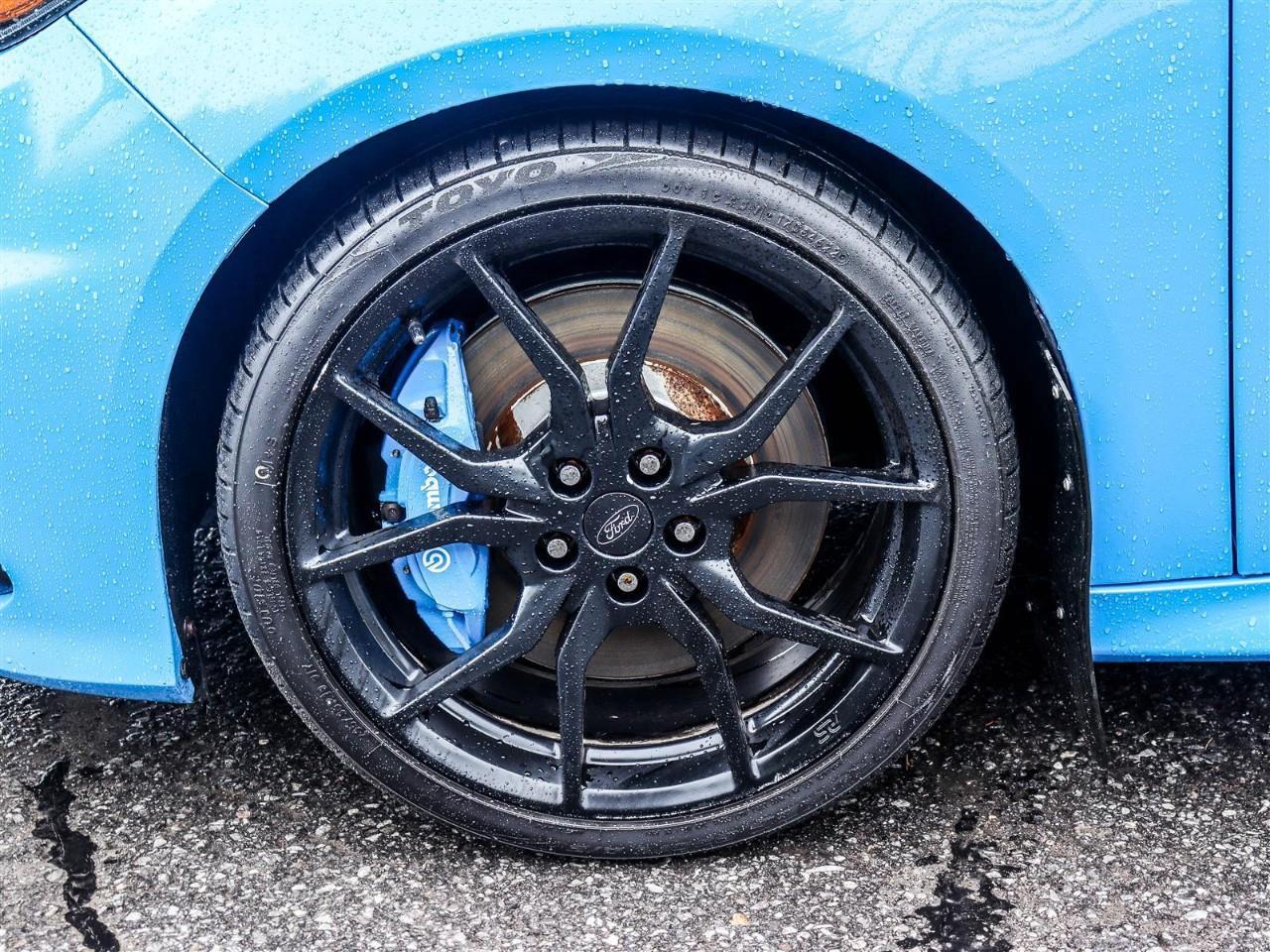 2016 Ford Focus RS Base 4dr Hatchback Photo