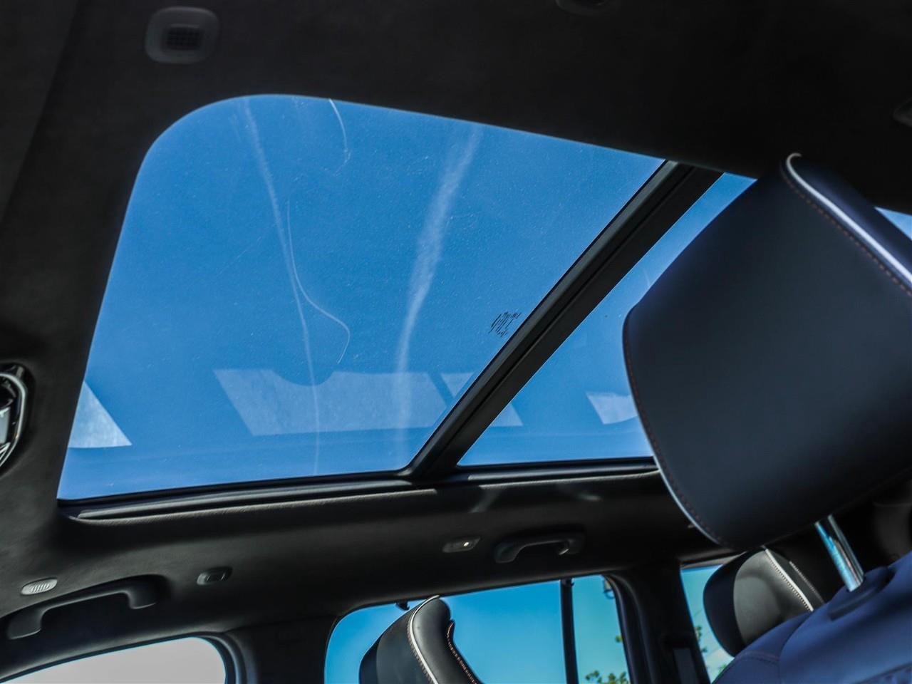 2022 Jeep Grand Cherokee Summit 4dr 4x4 Photo