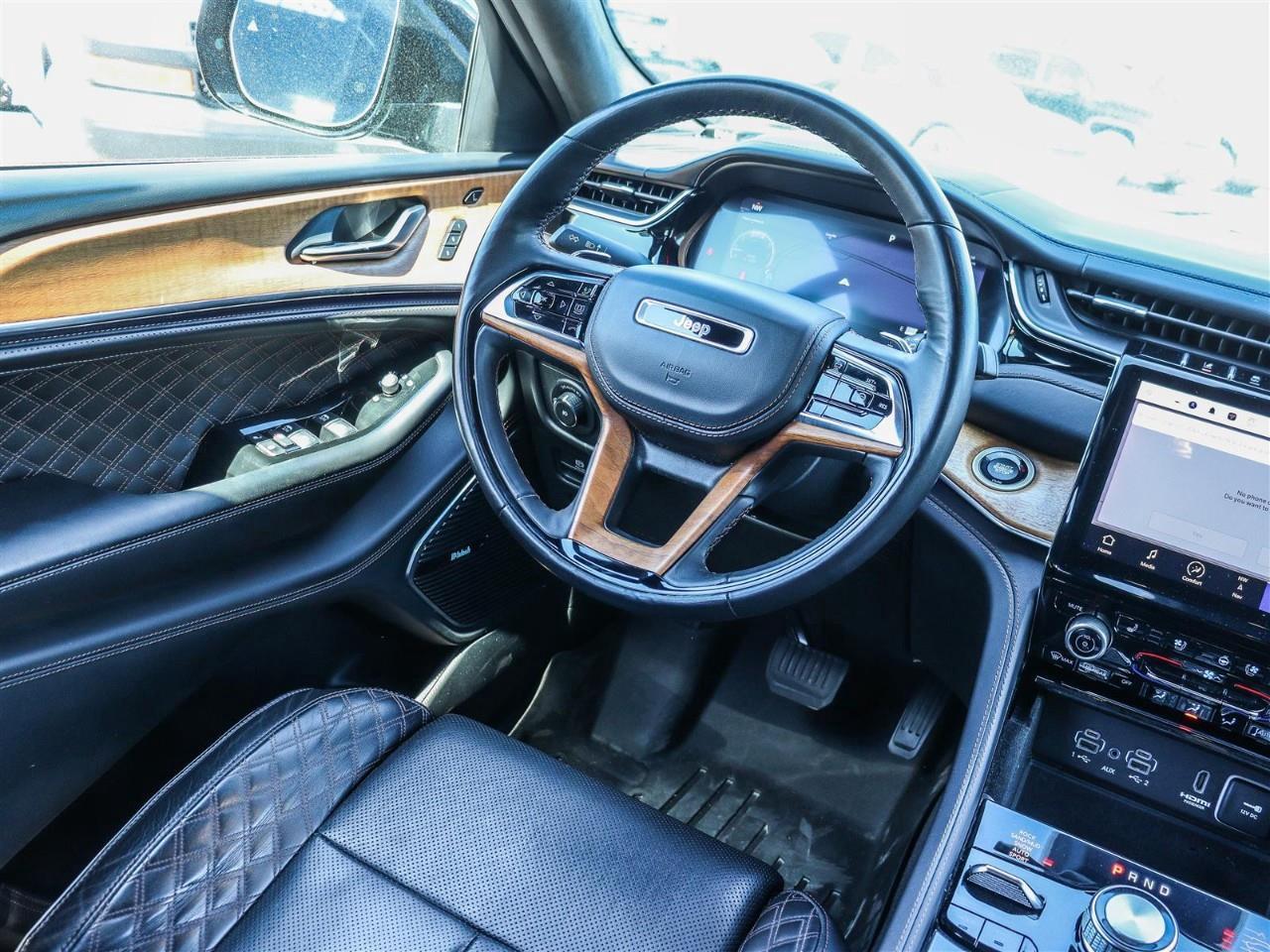 2022 Jeep Grand Cherokee Summit 4dr 4x4 Photo