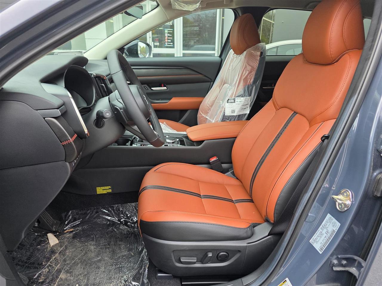 2025 Mazda CX-50 CPO 3.95% LOW LOW KM MERIDIAN EDITION Photo