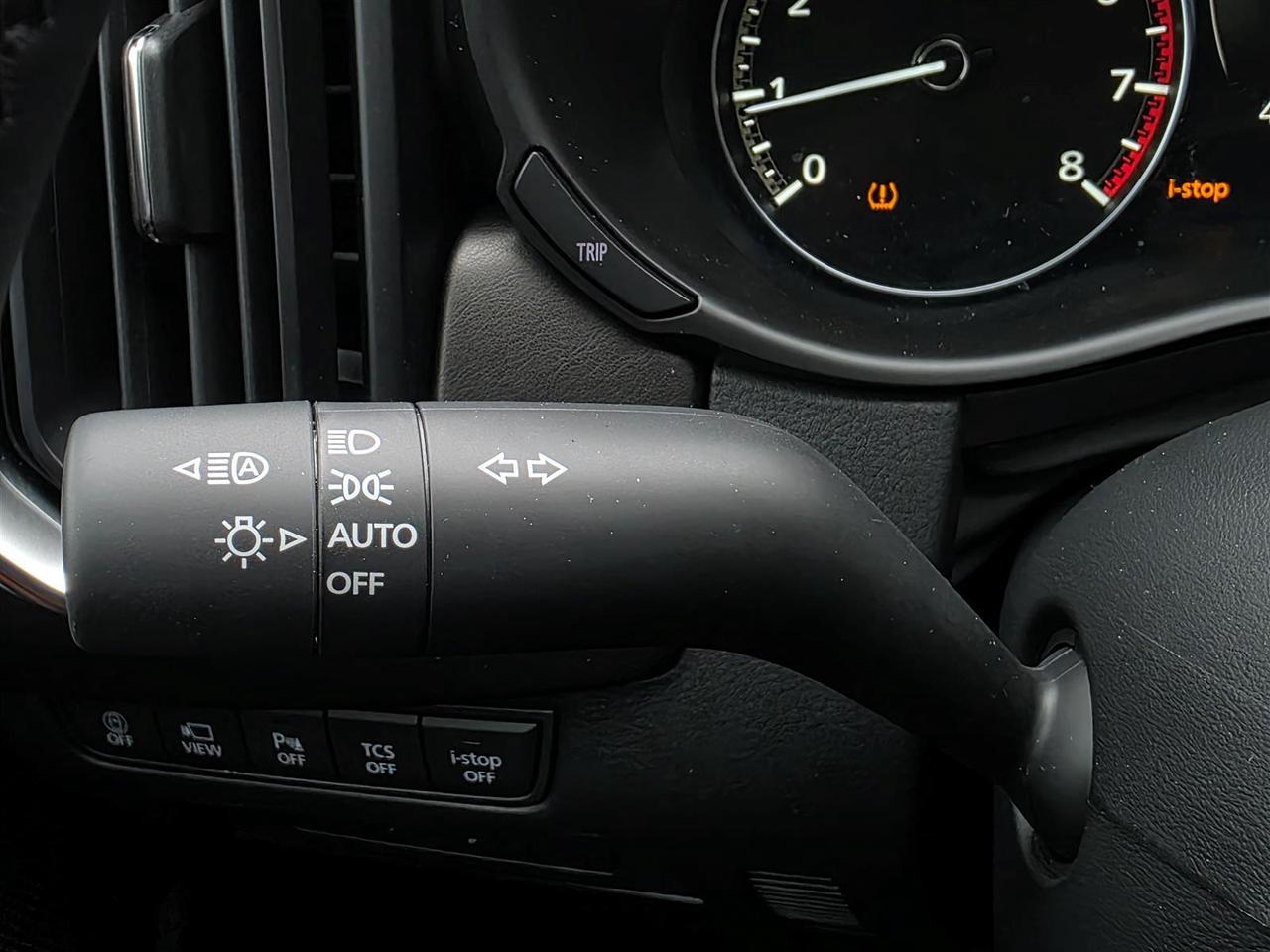 2025 Mazda CX-50 CPO 3.95% LOW LOW KM MERIDIAN EDITION Photo