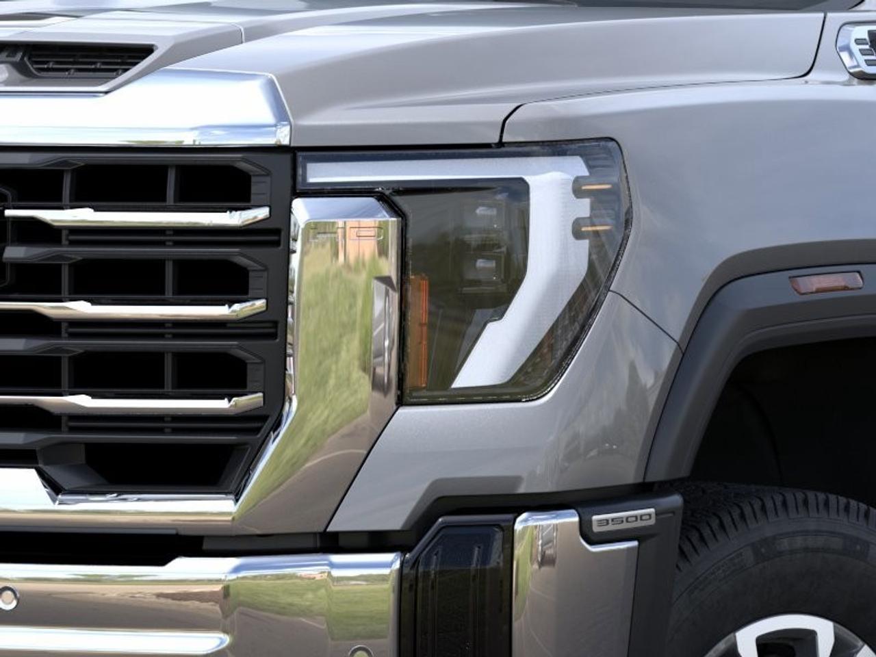2026 GMC Sierra 3500HD 4WD Crew Cab Standard Box SLT Photo