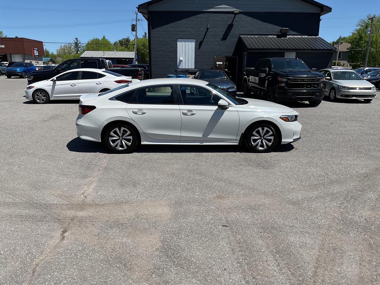 2025 Honda Civic LX 4dr Sedan Photo