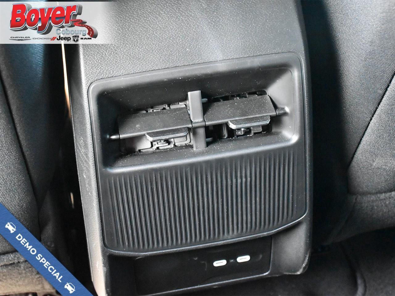 2026 Jeep Cherokee Laredo/Limited Photo