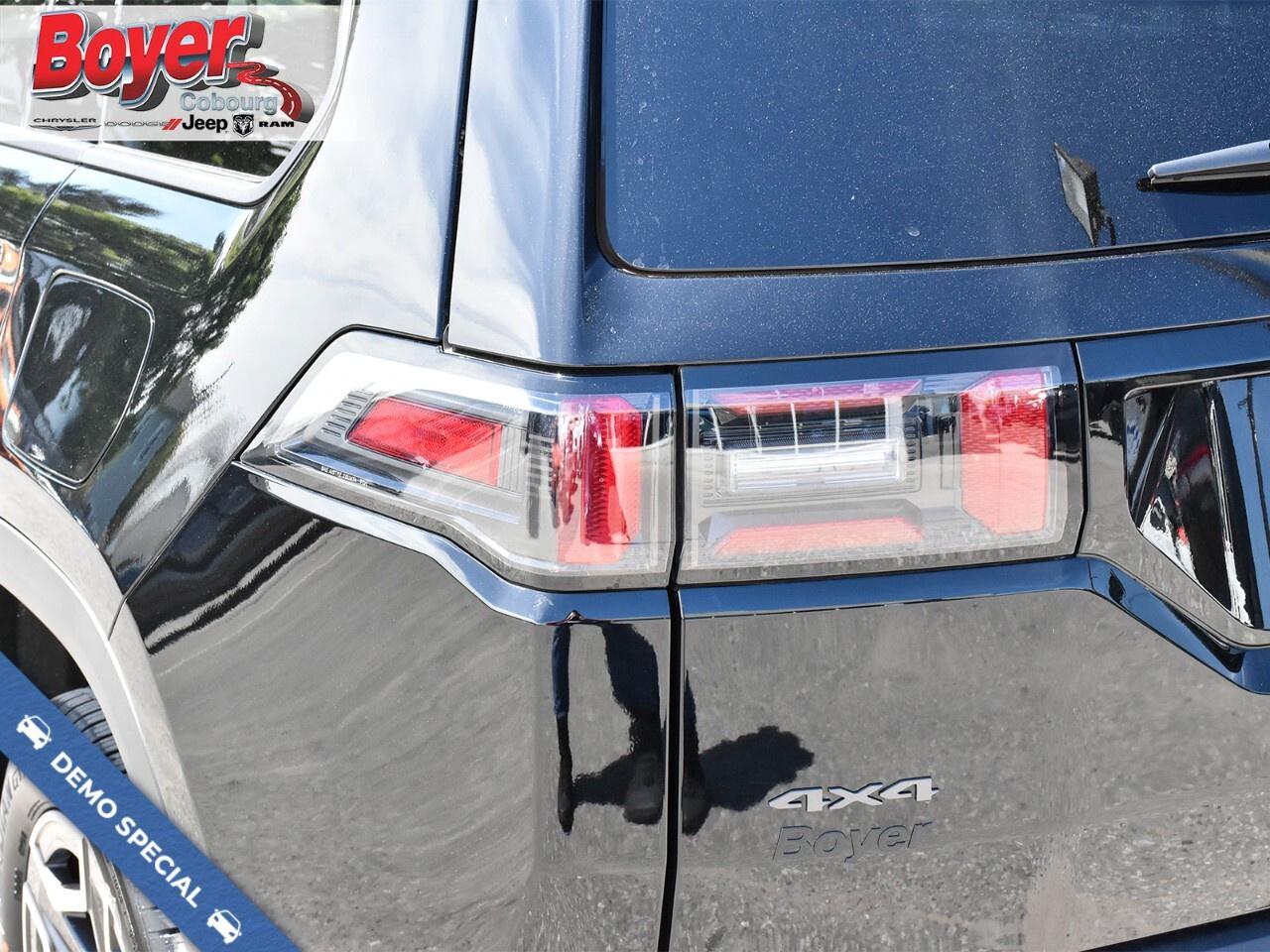 2026 Jeep Cherokee LAREDO 4x4 Photo