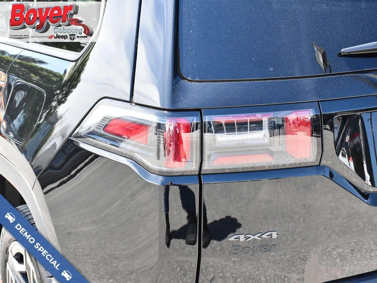 2026 Jeep Cherokee LAREDO 4x4 Photo
