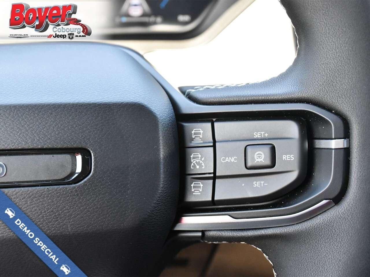 2026 Jeep Cherokee LAREDO 4x4 Photo