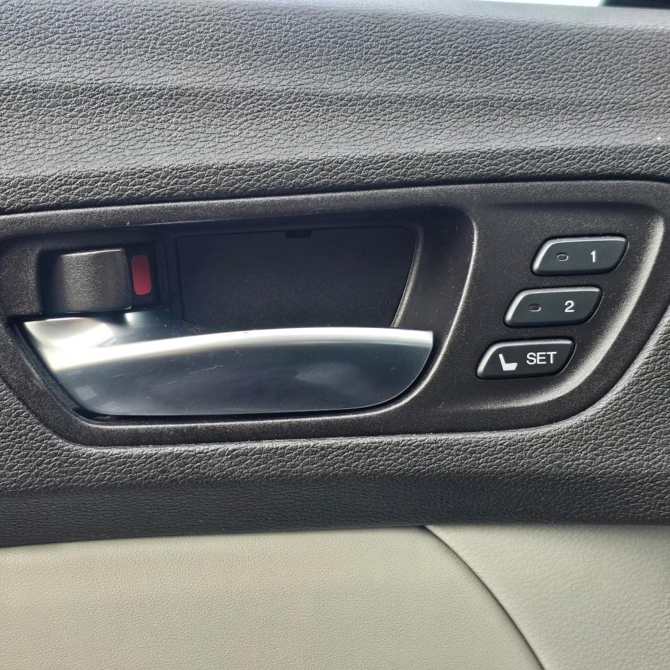 2015 Acura TLX AWD V6 Elite Photo