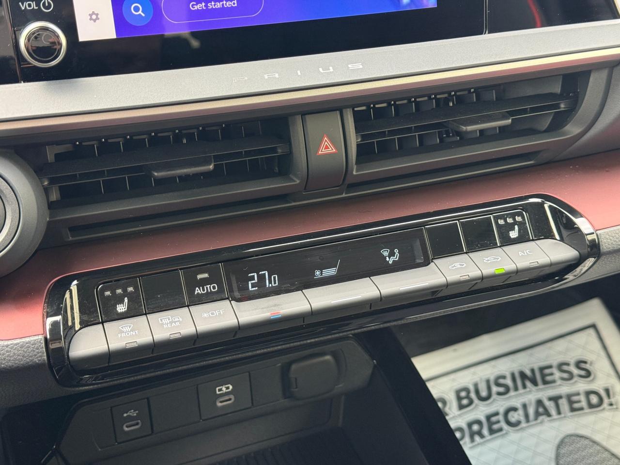 2024 Toyota Prius Prime SE   PRIME   PLUG-IN HYBRID   NO ACCIDENT Photo