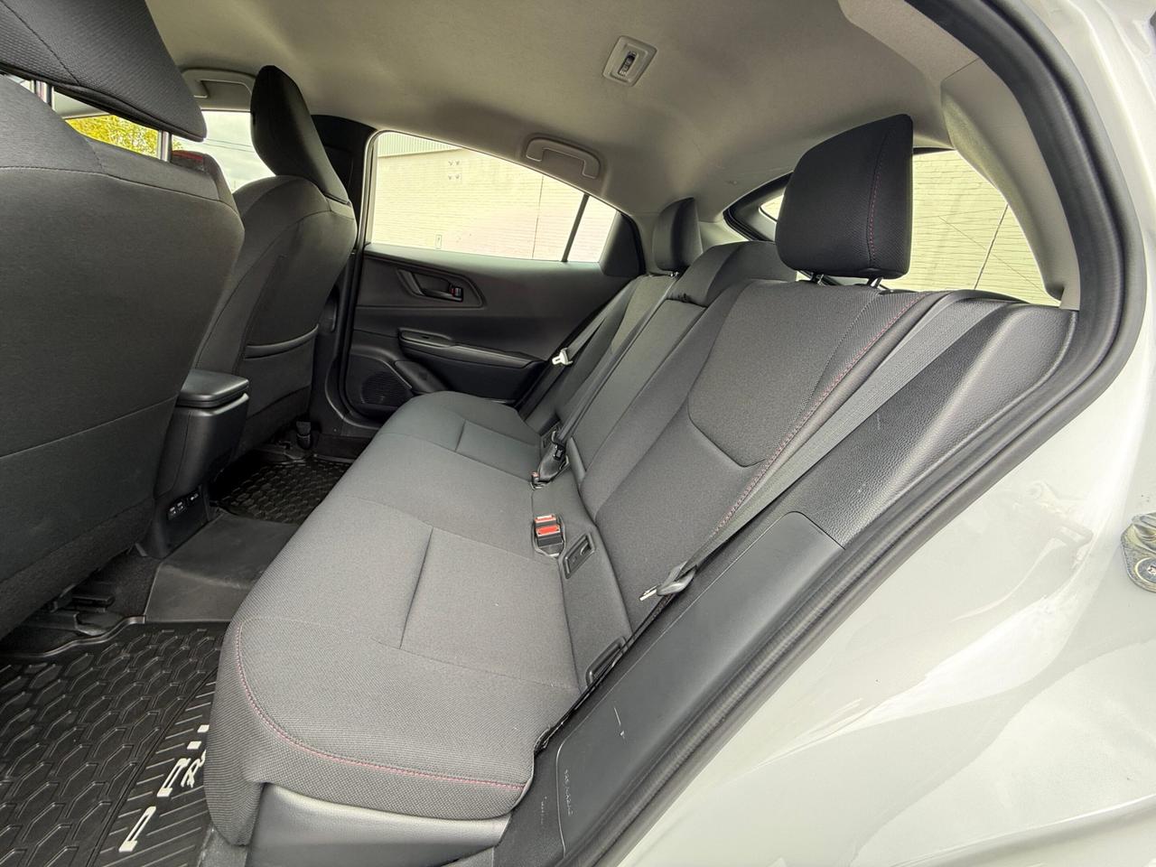 2024 Toyota Prius Prime SE   PRIME   PLUG-IN HYBRID   NO ACCIDENT Photo