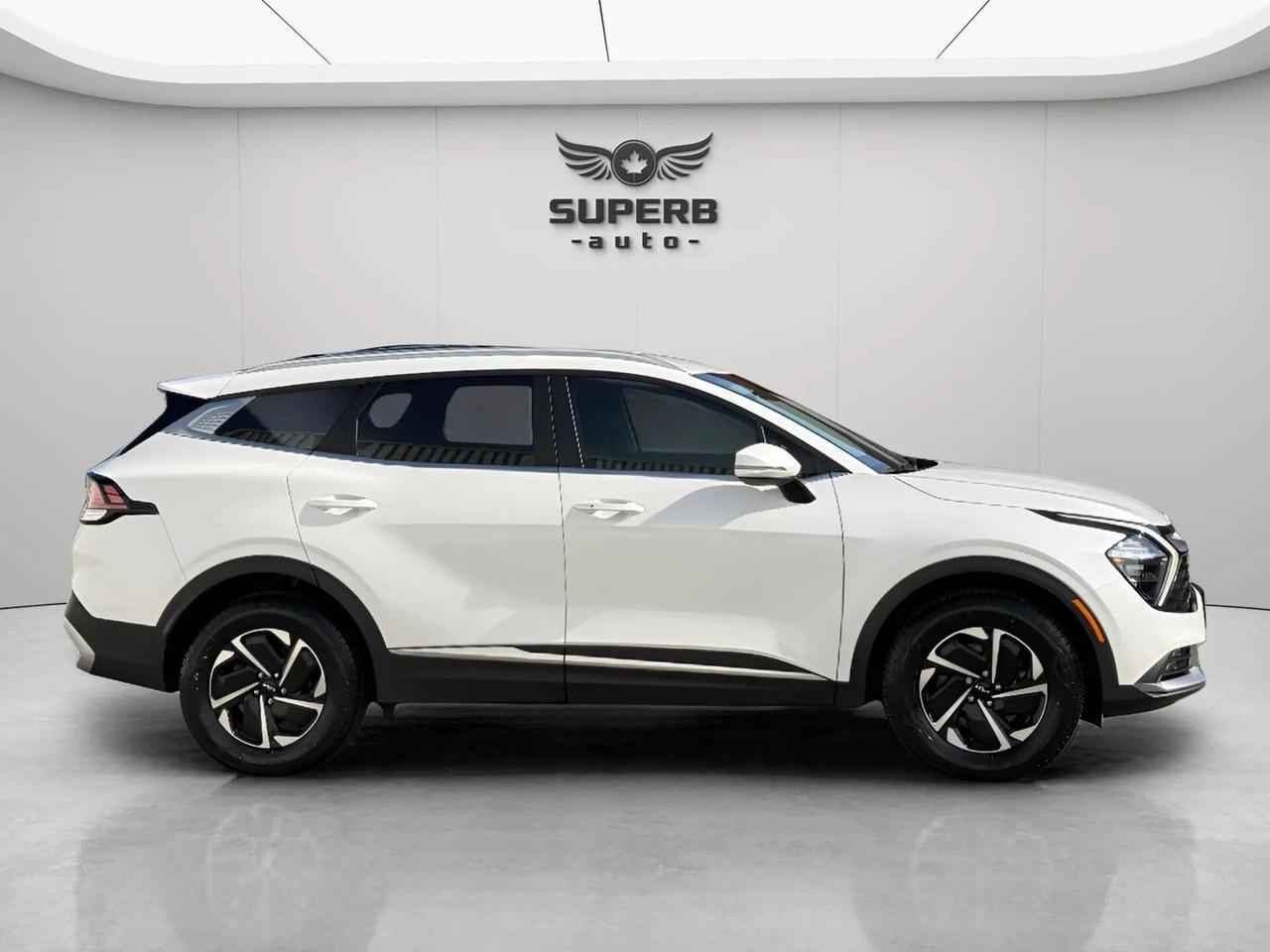 2023 Kia Sportage EX    AWD   HYBRID   NO ACCIDENT Photo