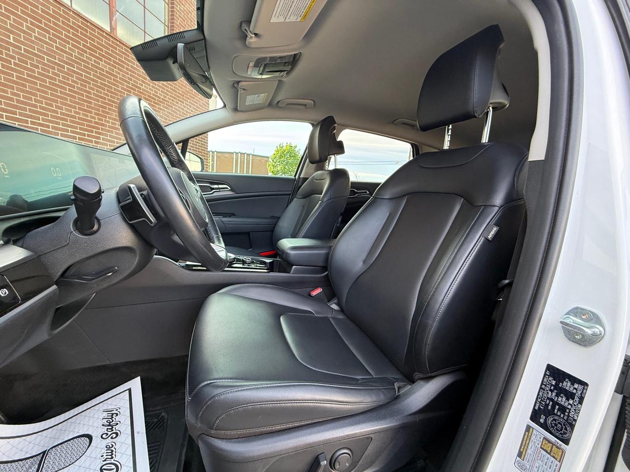 2023 Kia Sportage EX    AWD   HYBRID   NO ACCIDENT Photo