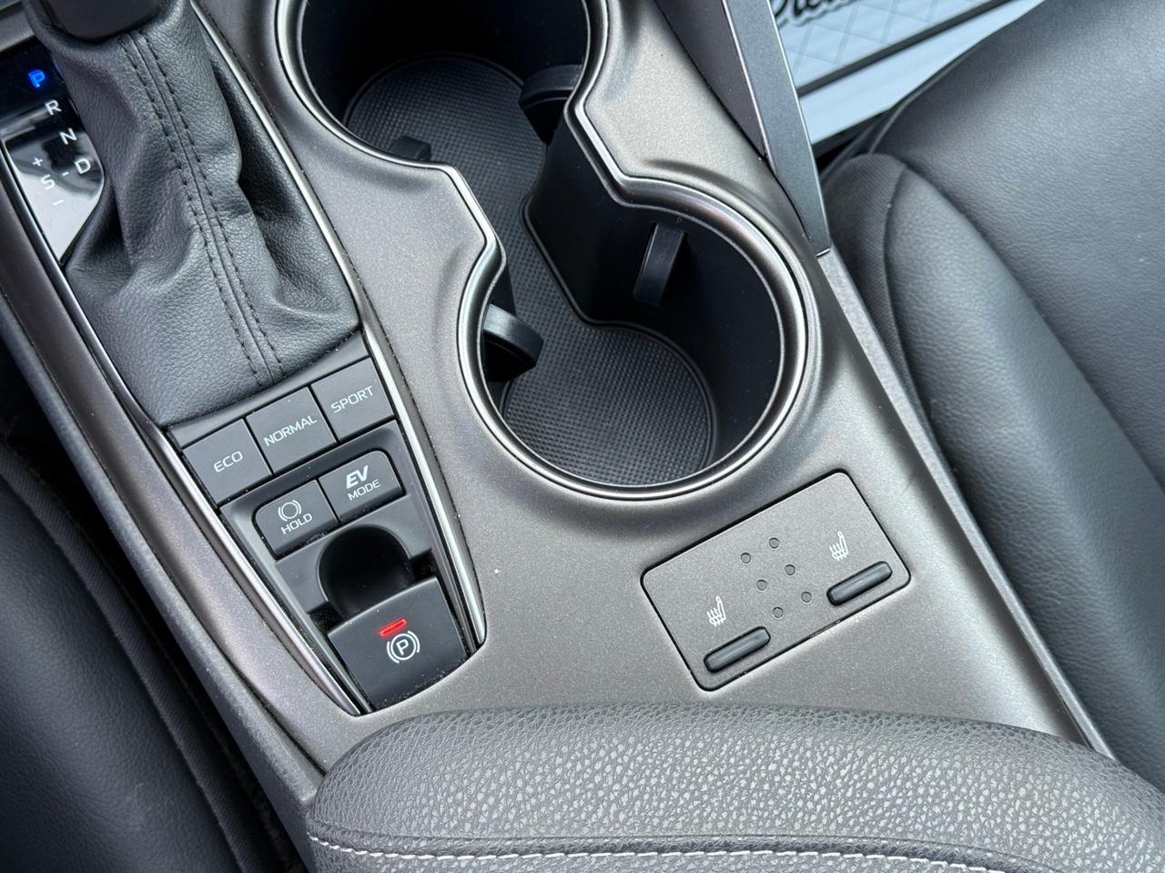 2022 Toyota Camry Hybrid XSE   HYBRID   NO ACCIDENT   SUNROOF Photo