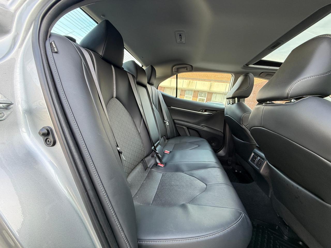 2022 Toyota Camry Hybrid XSE   HYBRID   NO ACCIDENT   SUNROOF Photo