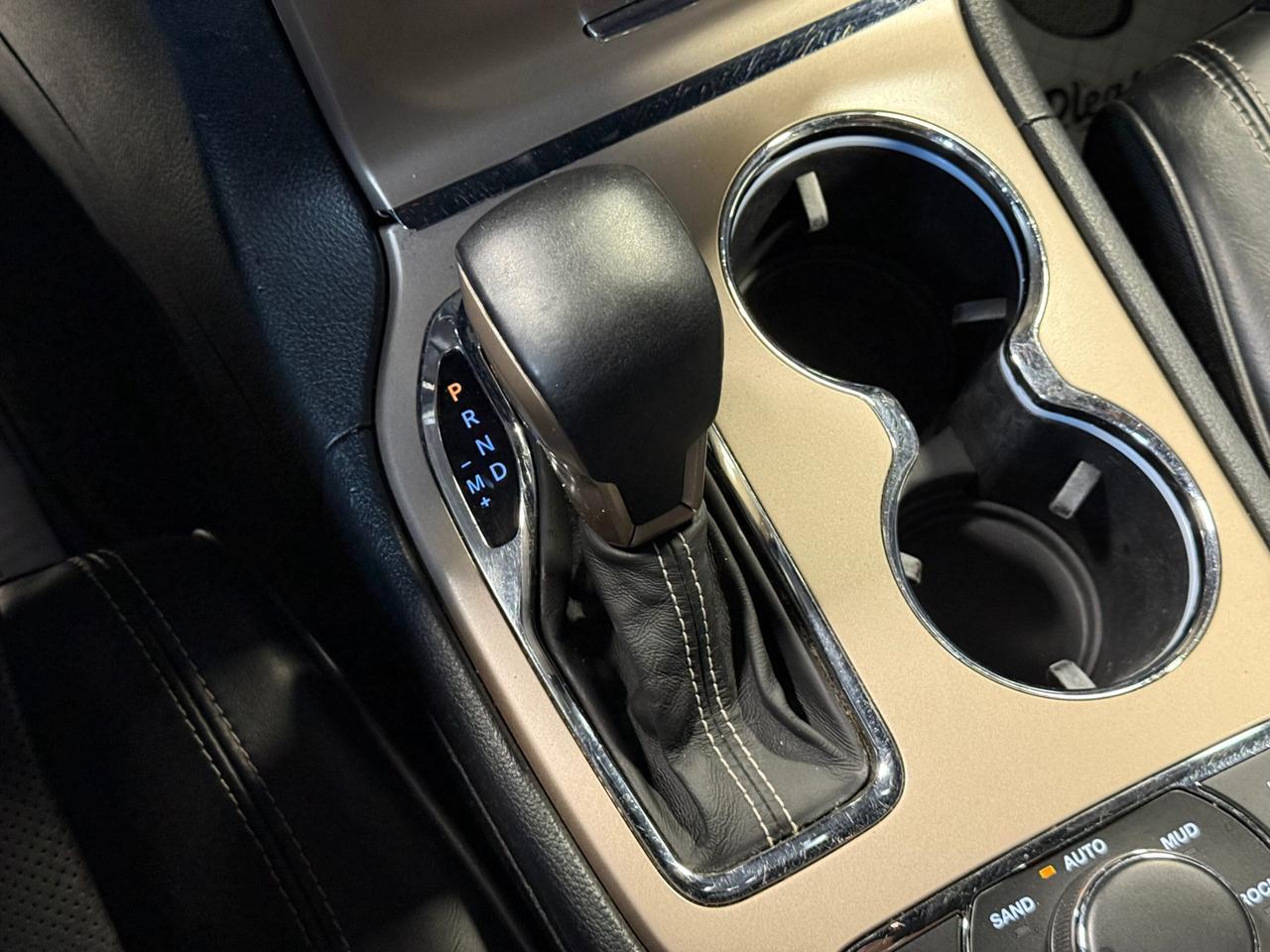 2017 Jeep Grand Cherokee OVERLAND   4WD   AIR SUSPENSION   PANORAMIC SUNROO Photo