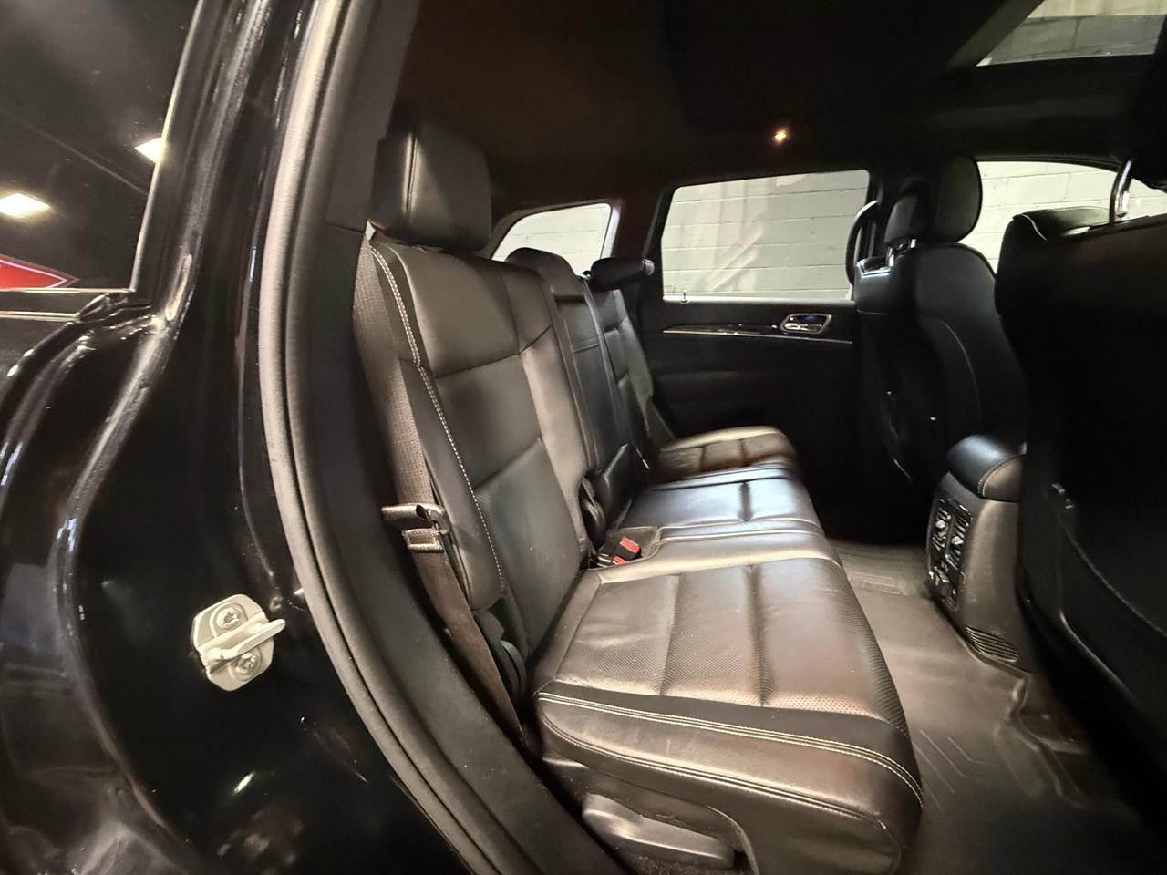 2017 Jeep Grand Cherokee OVERLAND   4WD   AIR SUSPENSION   PANORAMIC SUNROO Photo