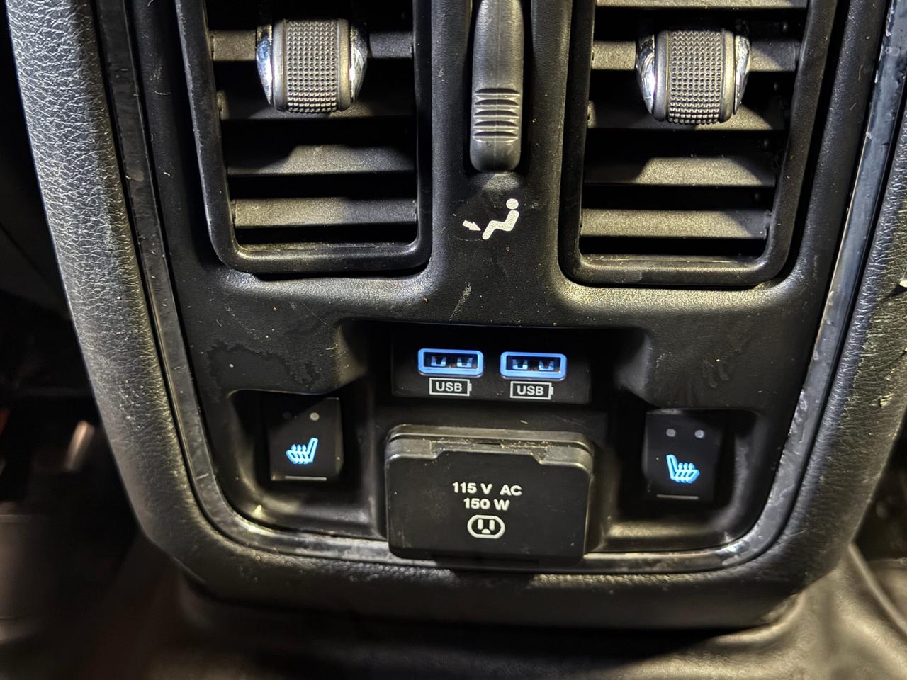 2017 Jeep Grand Cherokee OVERLAND   4WD   AIR SUSPENSION   PANORAMIC SUNROO Photo