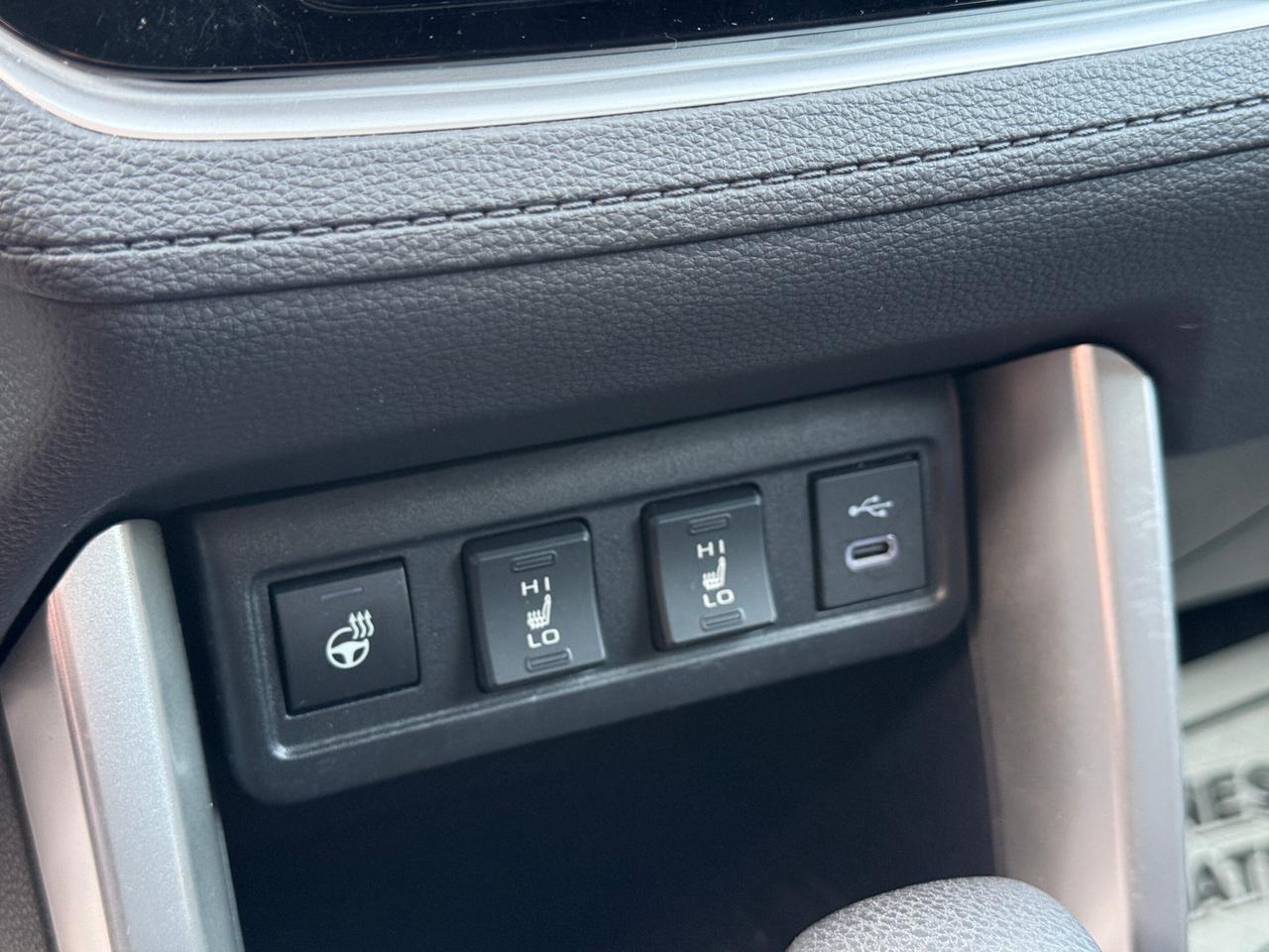2023 Toyota Corolla Cross SE   AWD   HYBRID   NO ACCIDENT Photo