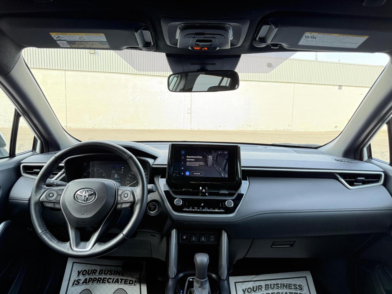 2023 Toyota Corolla Cross SE   AWD   HYBRID   NO ACCIDENT Photo
