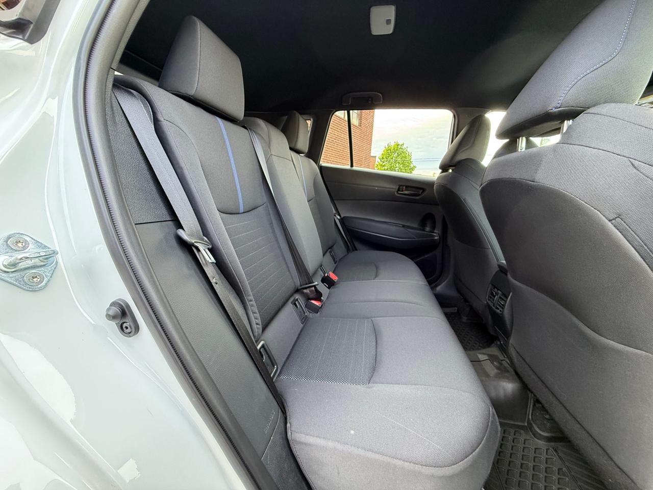 2023 Toyota Corolla Cross SE   AWD   HYBRID   NO ACCIDENT Photo