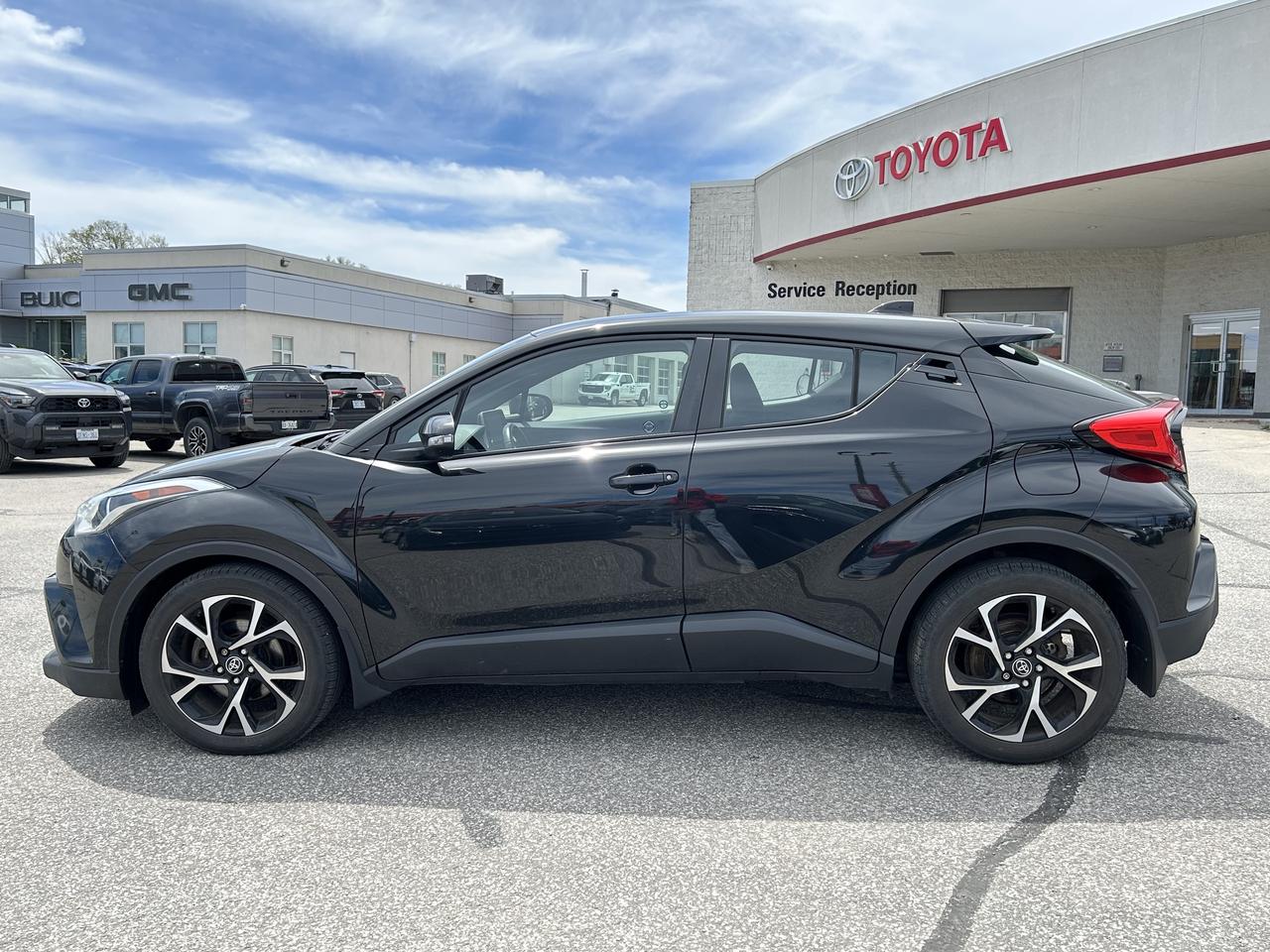 2019 Toyota C-HR FWD Photo