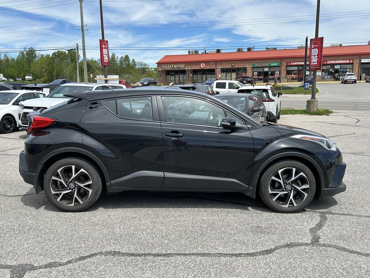 2019 Toyota C-HR FWD Photo
