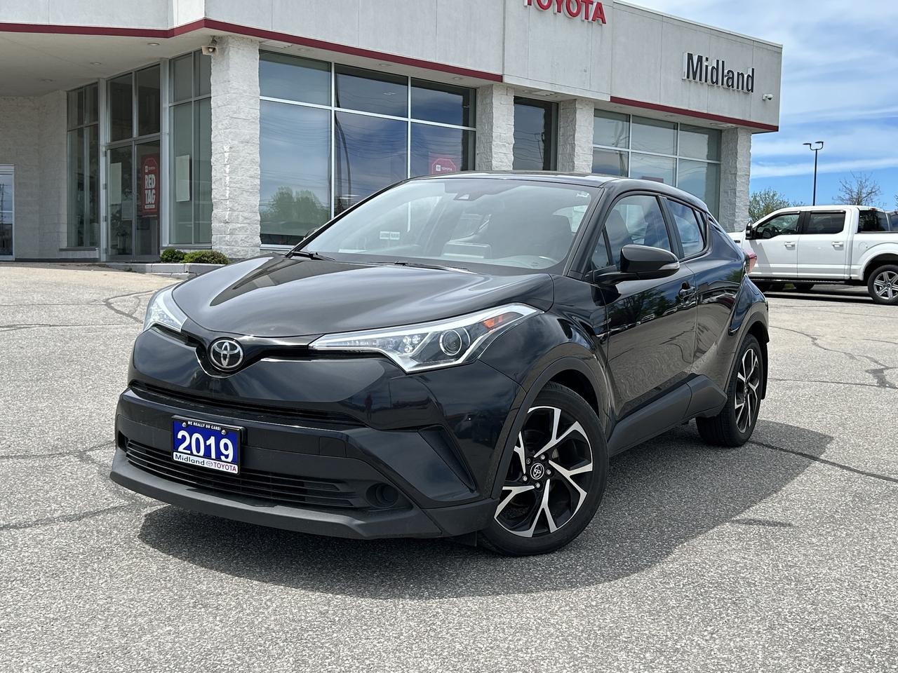 2019 Toyota C-HR FWD Photo