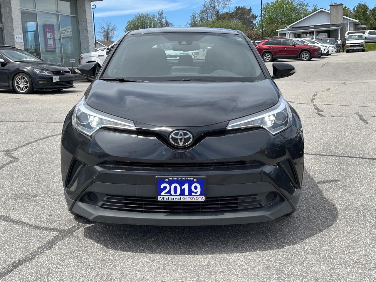 2019 Toyota C-HR FWD Photo