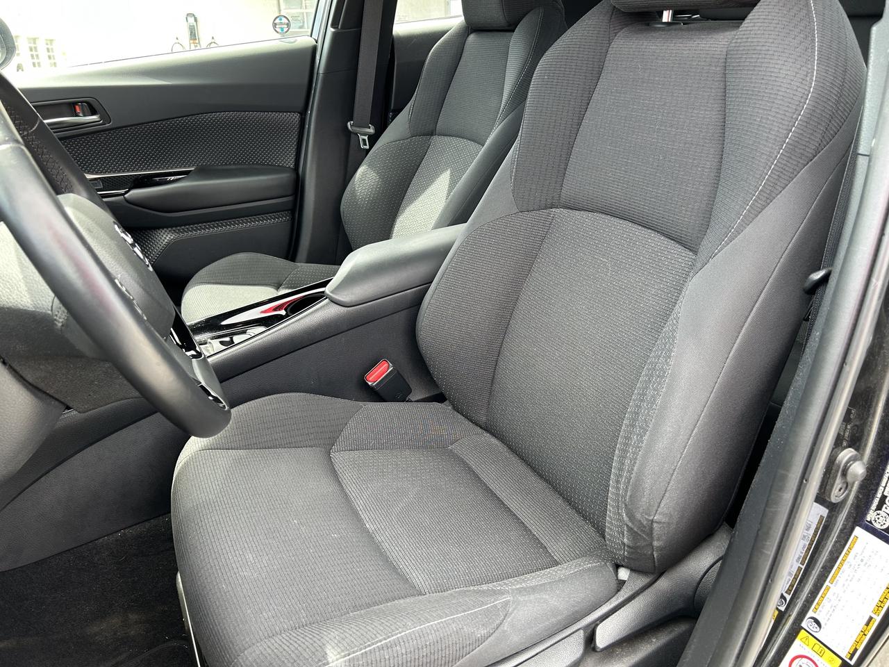 2019 Toyota C-HR FWD Photo