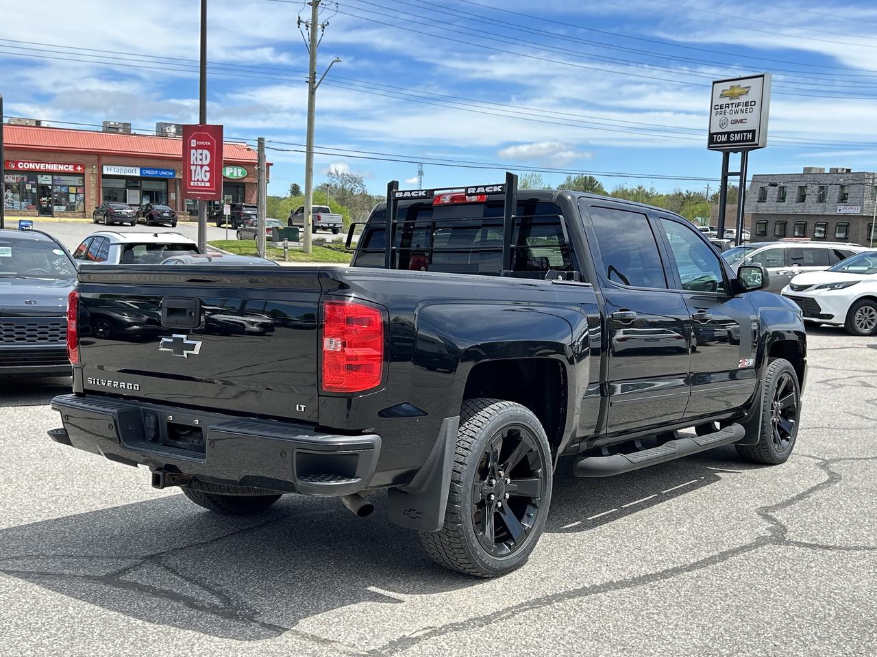 2018 Chevrolet Silverado 1500 4WD Crew Cab 143.5  LT w-2LT Photo4