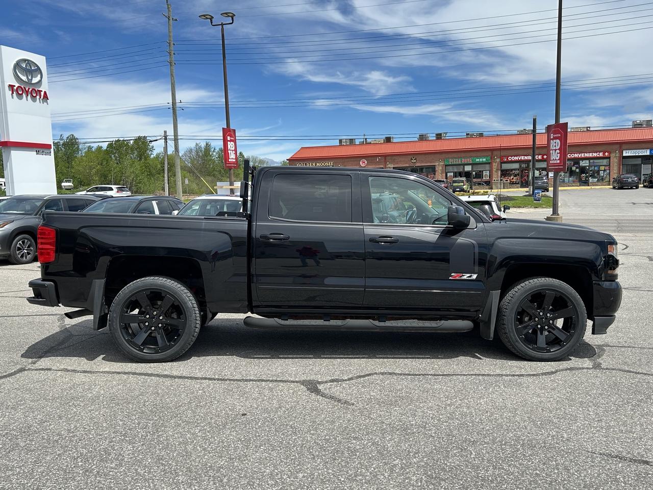 2018 Chevrolet Silverado 1500 4WD Crew Cab 143.5  LT w-2LT Photo