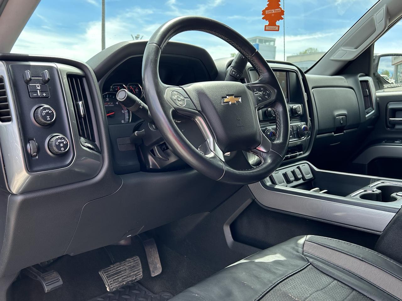 2018 Chevrolet Silverado 1500 4WD Crew Cab 143.5  LT w-2LT Photo