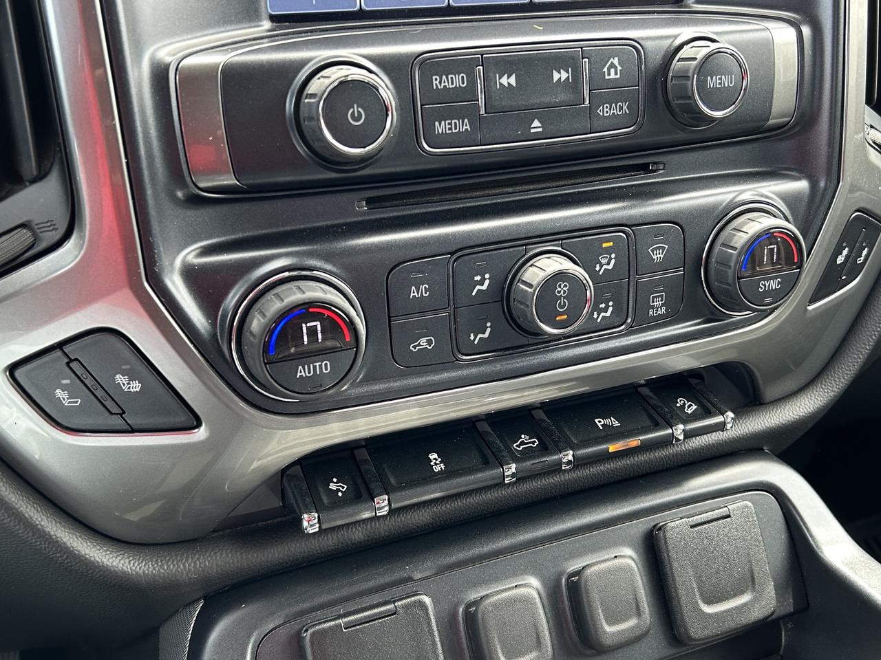 2018 Chevrolet Silverado 1500 4WD Crew Cab 143.5  LT w-2LT Photo