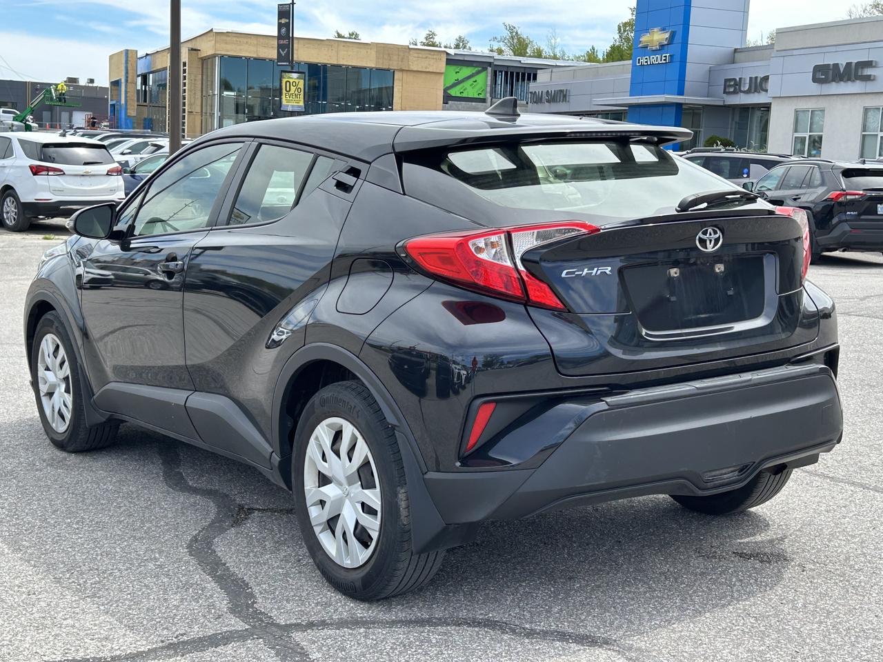 2021 Toyota C-HR LE FWD Photo