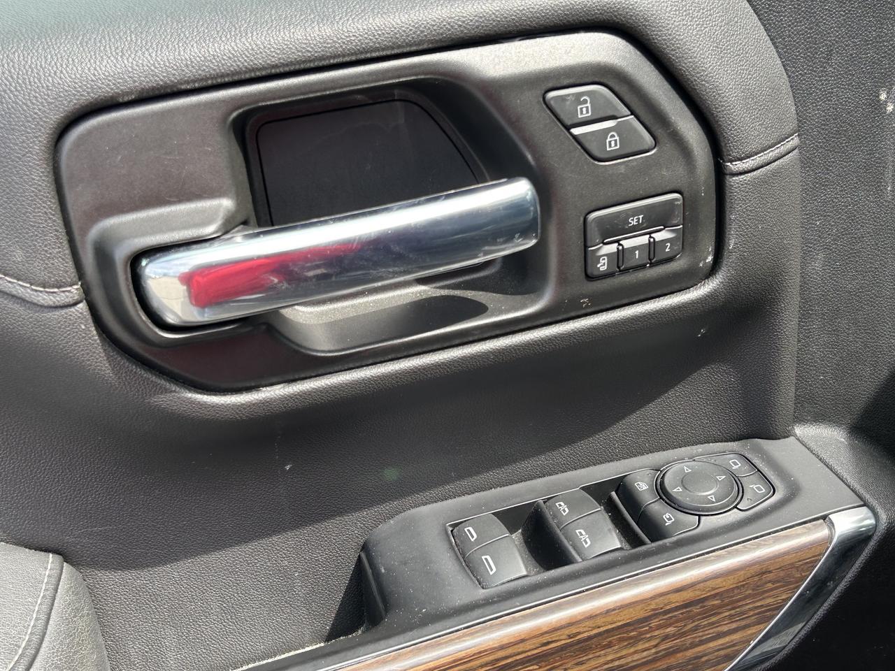 2020 Chevrolet Silverado 1500 4WD Crew Cab 147  High Country Photo