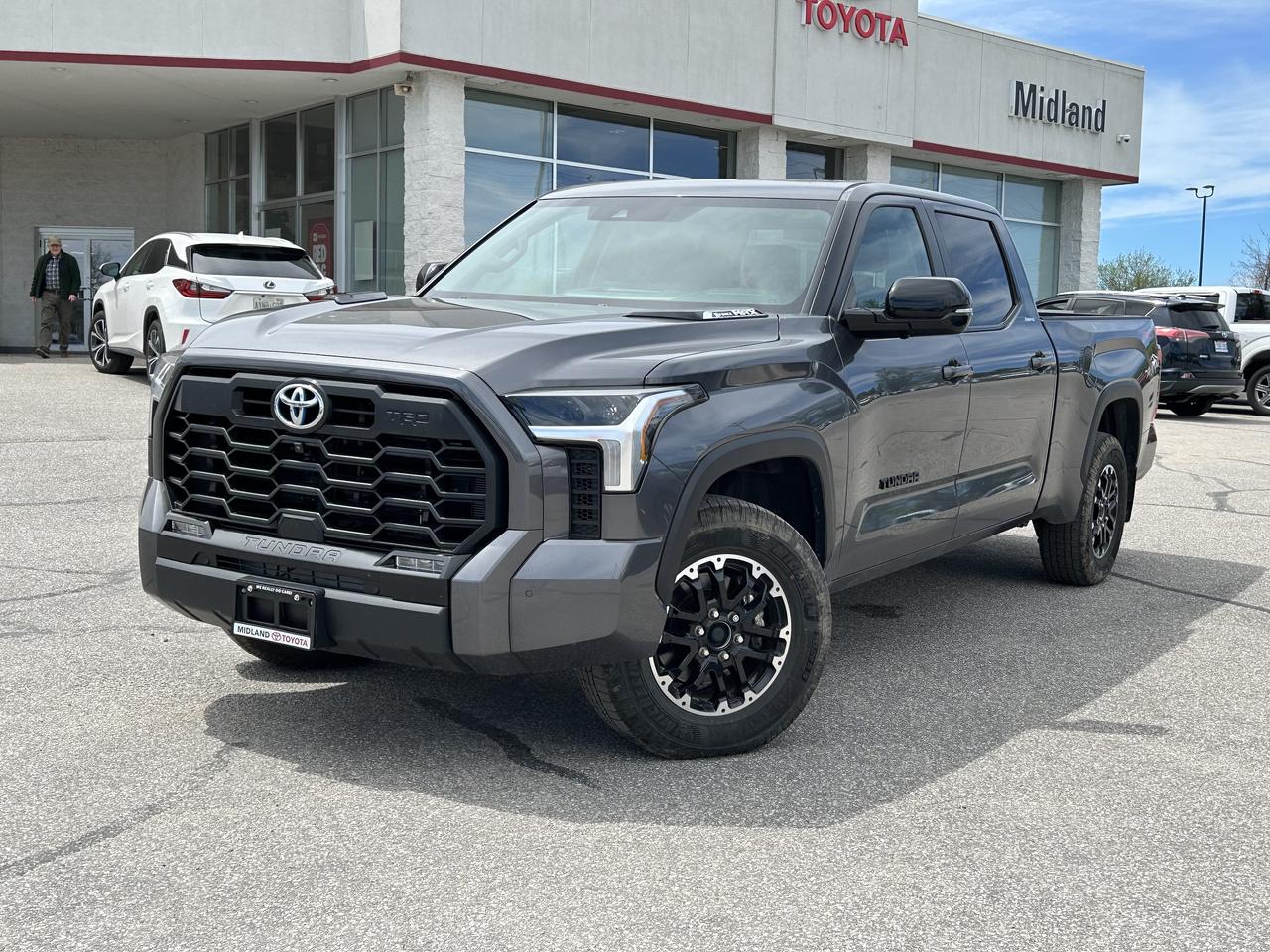 2024 Toyota Tundra 4x4 Crewmax Limited Hybrid Long Bed Photo